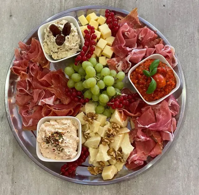 BookNoFees: Restaurant – Elena ital. Spezialitäten – Meinerzhagen – Specialități italiene de la Elena, fotografie 3