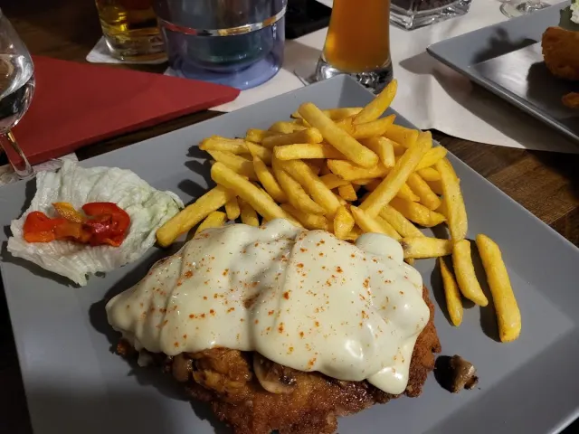 BookNoFees: Restaurant – Holthauser Grillstuben – Plettenberg – Restaurantele cu grătar Holthauser, fotografie 3