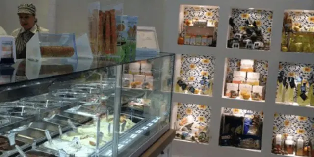 BookNoFees: Cafenea – Eccellenze Costiera – Rome – Excelențe de pe litoral, fotografie 3
