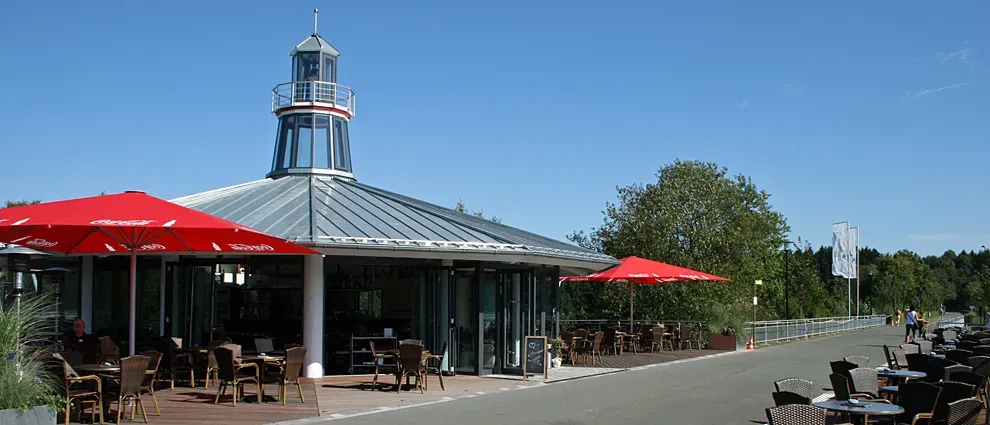BookNoFees: Restaurant – Leuchtturm am Biggesee – Attendorn – Farul de la lacul Biggesee, fotografie 1
