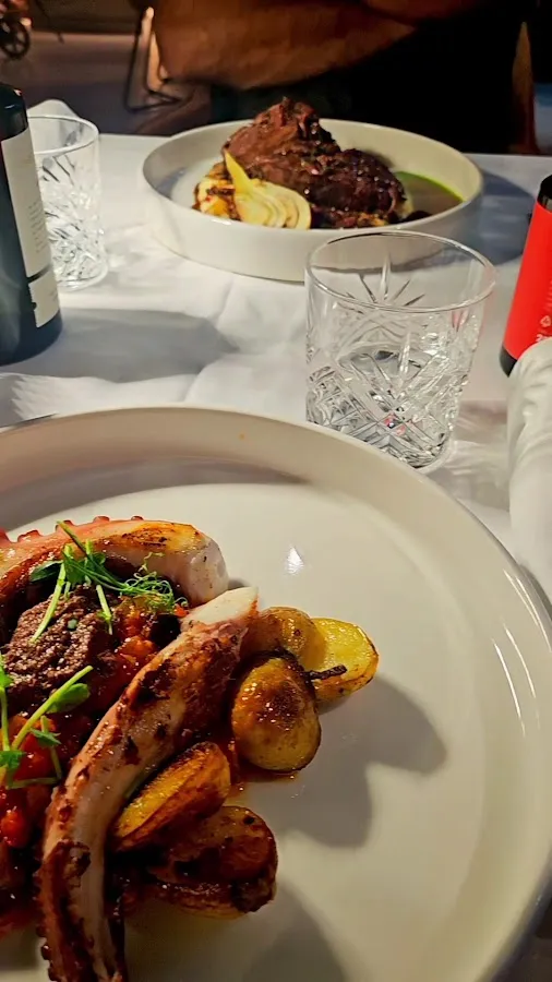 BookNoFees: Restaurant – The Restaurant Ljubljana – Ljubljana – Restaurantul Ljubljana, fotografie 3