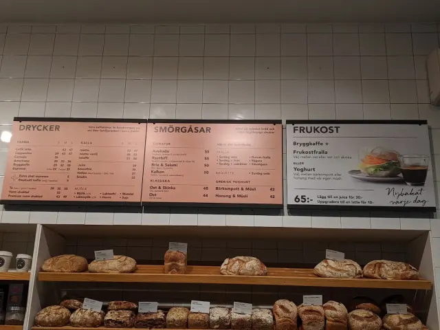 BookNoFees: Cafenea – Gateau – Stockholm – Gateau, fotografie 2