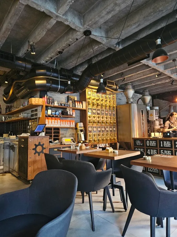 BookNoFees: Cafenea – Cafe&Factory 1 – Belgrade – Cafe&Factory 1, fotografie 1