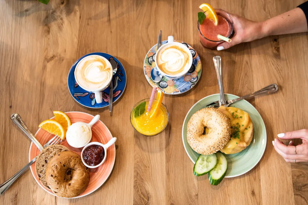 BookNoFees: Cafenea – Bagels & Beans – Amsterdam – Bagels & Beans, fotografie 1