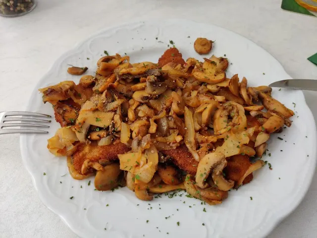 BookNoFees: Restaurant – Tillmanns Bauer – Arnsberg-Neheim – Tillmanns Bauer, fotografie 2