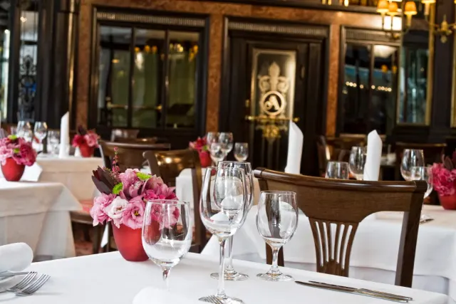 BookNoFees: Restaurant – Café Astoria – Budapest – Cafeneaua Astoria, fotografie 2