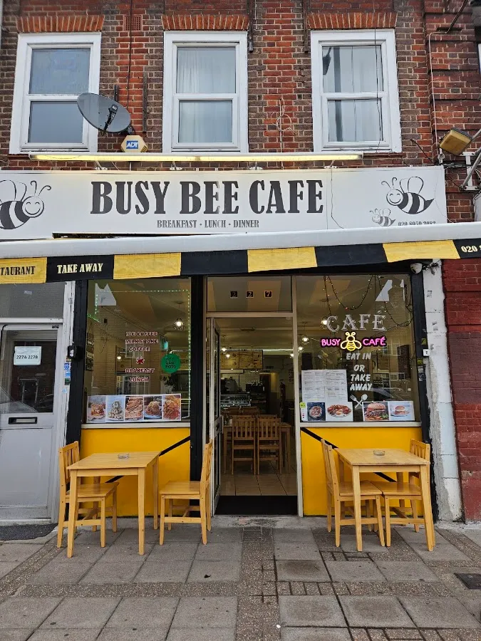 BookNoFees: Cafenea – Busy Beez Cafe – London – Cafeneaua Busy Beez, fotografie 1