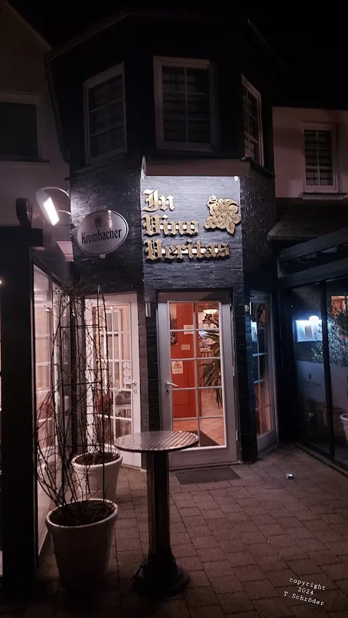 BookNoFees: Restaurant – In Vino Veritas – Finnentrop – În vin se află adevărul, fotografie 1