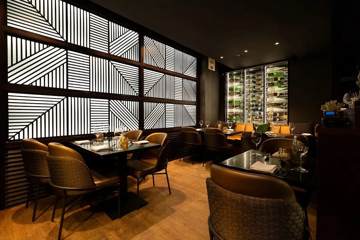 BookNoFees: Restaurant – Tatakii Asian – Oslo – Vom fi asiatici, fotografie 1