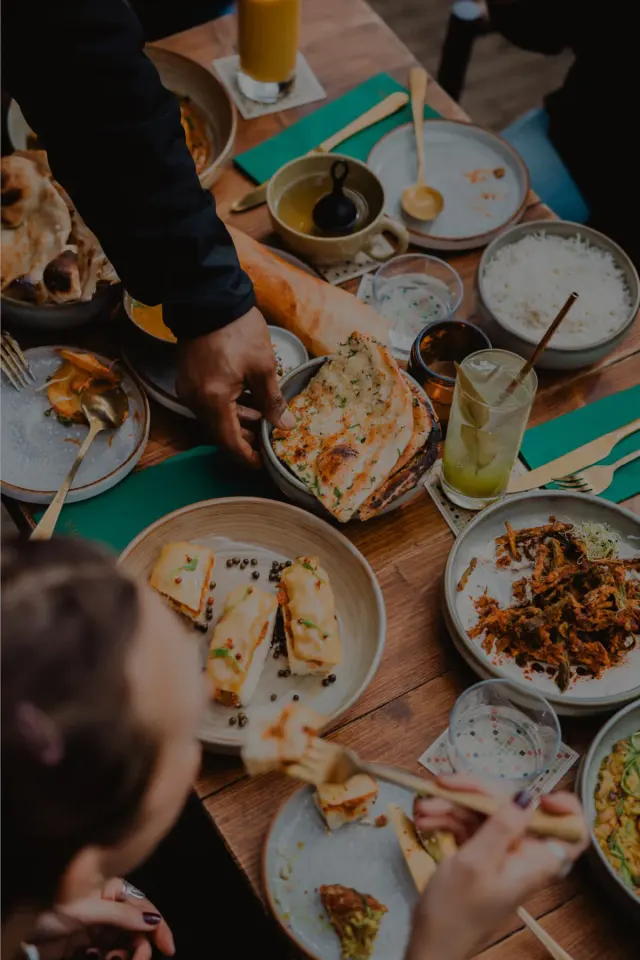 BookNoFees: Restaurant – Miri Mary – Amsterdam – Apa Sfântei Maria, fotografie 2
