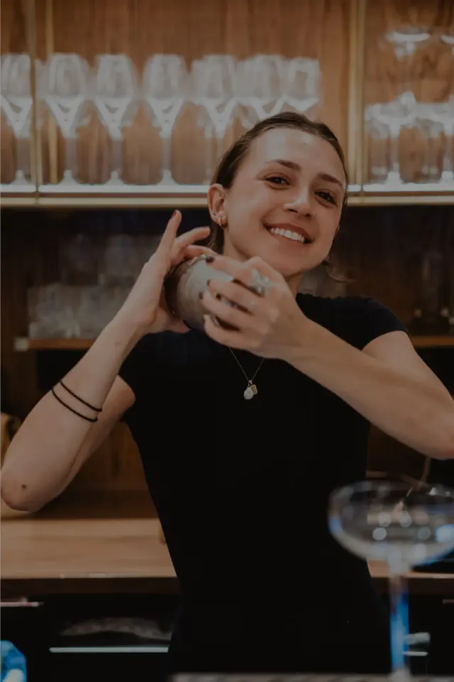 BookNoFees: Restaurant – Miri Mary – Amsterdam – Apa Sfântei Maria, fotografie 3