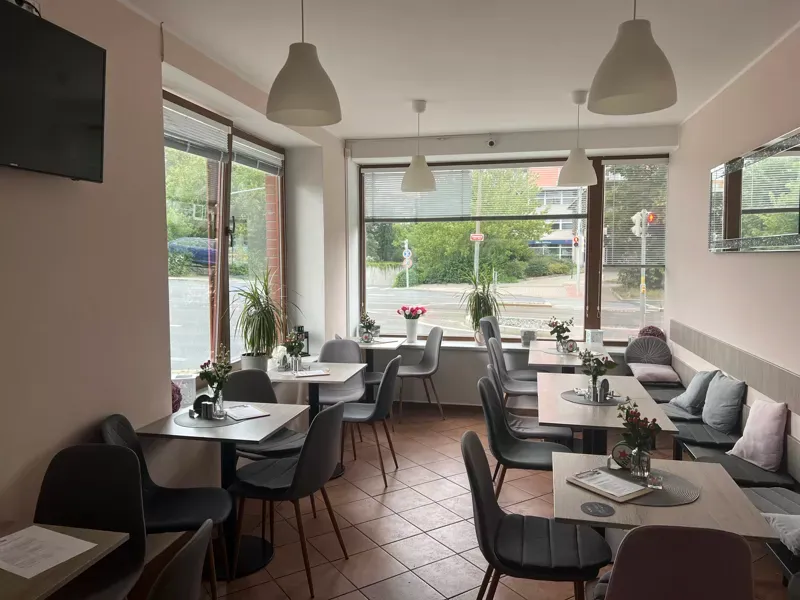 BookNoFees: Cafenea – Doppio – Prague – Dublu, fotografie 1