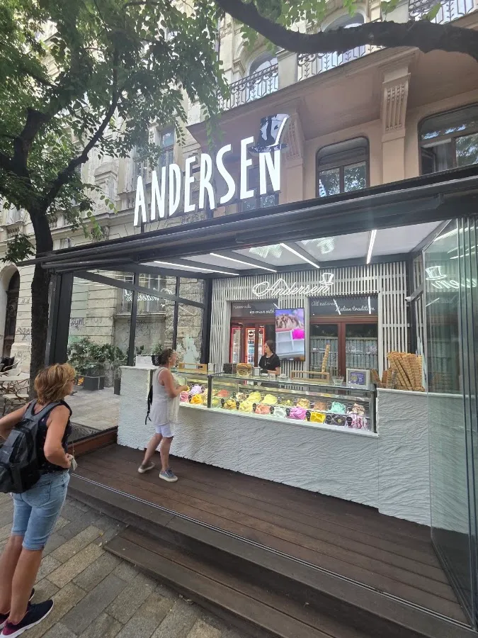 BookNoFees: Înghețată – Andersen Ice Cream – Bratislava – Înghețata Andersen, fotografie 1