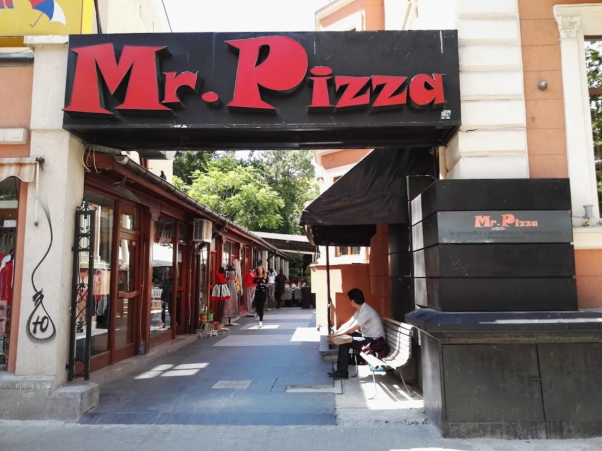 BookNoFees: Restaurant – Mr. Pizza – Sofia – Mr. Pizza, fotografie 1