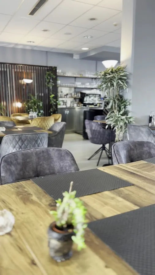 BookNoFees: Restaurant – BiBi perzijska restavracija – Ljubljana – Restaurantul persan BiBi, fotografie 3