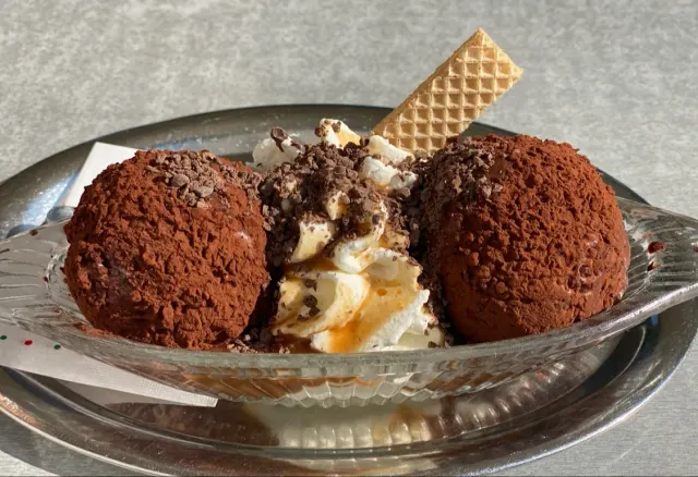 BookNoFees: Restaurant – Eiscafé La Dolce Vita – Schalksmühle – Eiscafé La Dolce Vita, fotografie 2