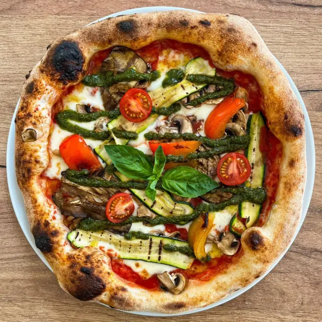 BookNoFees: Havel Pizza, Berlin