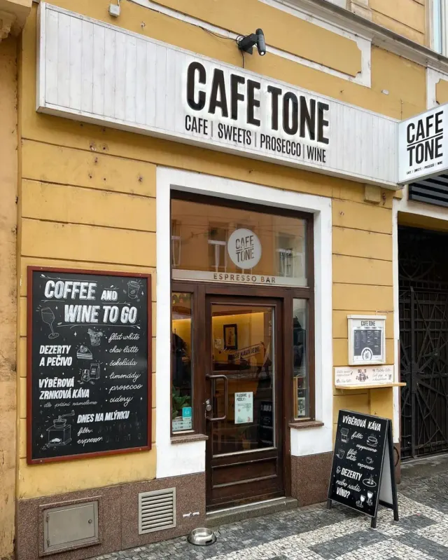 BookNoFees: Cafenea – Cafe Tone – Prague – Cafe Tone, fotografie 2
