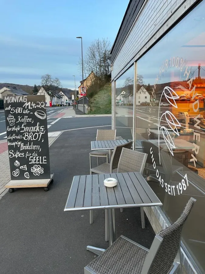 BookNoFees: Restaurant – Die Hafer-Back Stube – Hilchenbach – Brutăria „Hafer-Back Stube”, fotografie 1