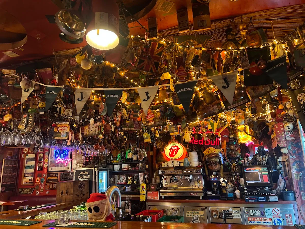 BookNoFees: Cafenea – Alcatraz – Zagreb – Alcatraz, fotografie 1