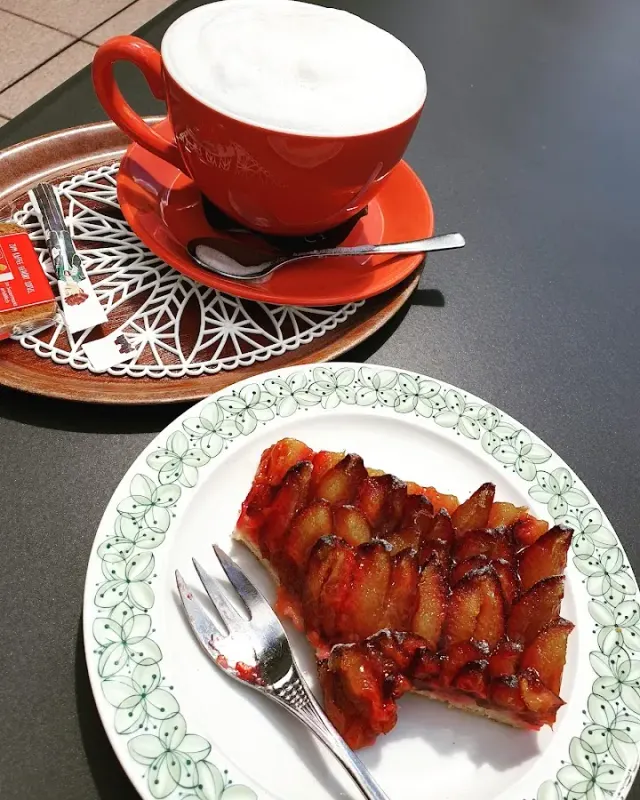 BookNoFees: Restaurant – Café Astenblick Bäckereicafé – Medebach – Café Astenblick – Cafenea-brutărie, fotografie 2