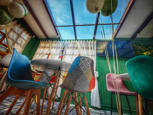 BookNoFees: Restaurant – Вълшебното място – Sofia – Locul magic, fotografie 2