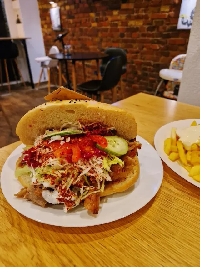 BookNoFees: Restaurant – Korki's Street Food – Bönen – Mâncare de stradă de la Korki, fotografie 3
