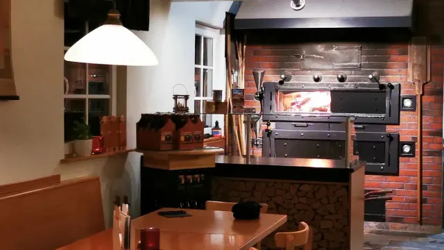 BookNoFees: Jausenstation Restaurant Backhaus Café, Drolshagen