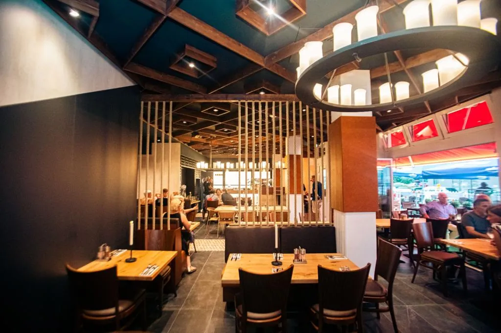 BookNoFees: Restaurant – Las Malvinas – Berlin – Insulele Malvine, fotografie 1