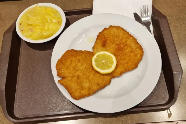 BookNoFees: Restaurant – Gostinstvo Klopčič – Ljubljana – Restaurantul Klopčič, fotografie 3