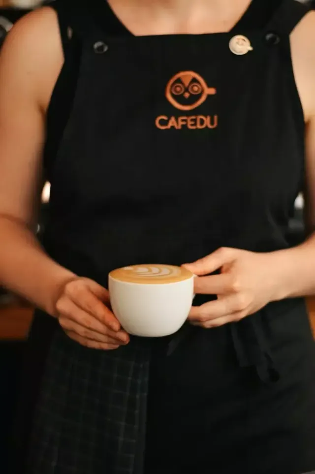 BookNoFees: Cafenea – Cafedu – Prague – Cafedu, fotografie 3