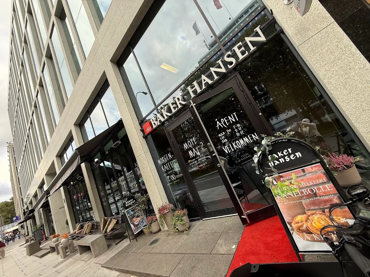BookNoFees: Cafenea – Baker Hansen – Oslo – Baker Hansen, fotografie 1