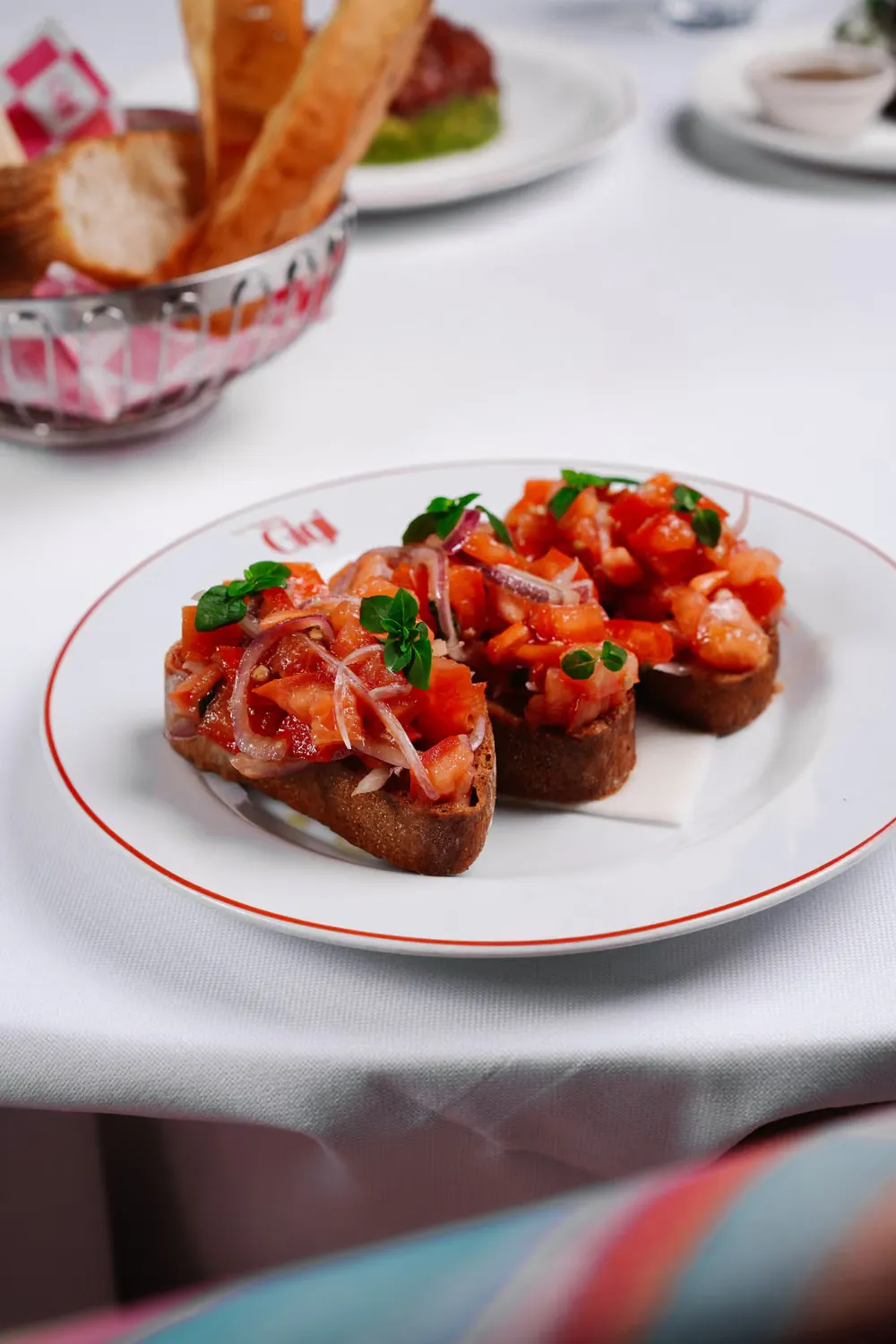 BookNoFees: Restaurant – La Nostra Gigi – Amsterdam – Gigi a noastră, fotografie 1