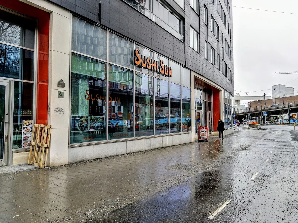 BookNoFees: Snack-bar – Sushi Sun – Stockholm – Sun Sushi, fotografie 1
