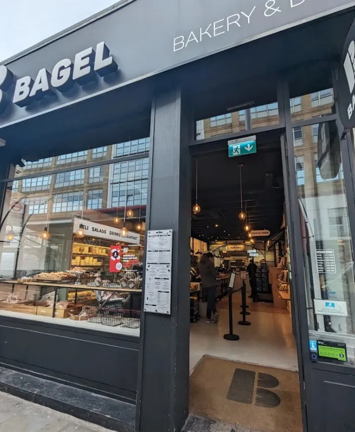BookNoFees: Cafenea – B Bagel Bakery Bar – London – B Bagel – Brutărie și Bar, fotografie 1