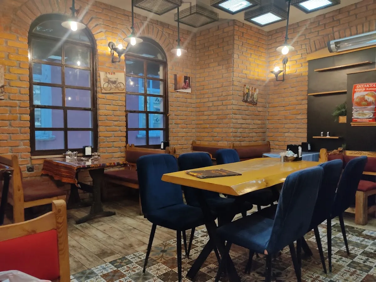 BookNoFees: Restaurant – Dürüm Yiyelim – Istanbul – Hai să mâncăm un dürüm, fotografie 1