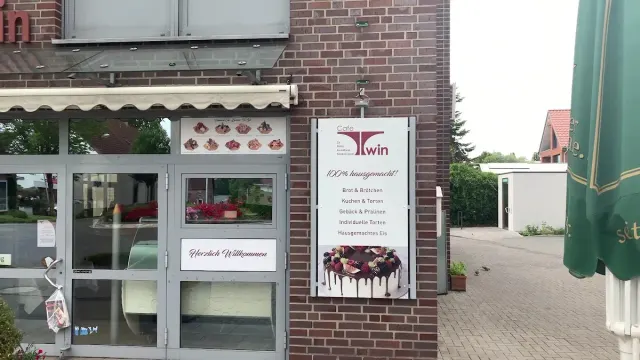 BookNoFees: Restaurant – Cafe Twin – Lippetal – Cafe Twin, fotografie 3