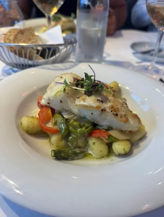 BookNoFees: Restaurant – Lofoten Fiskerestaurant – Oslo – Restaurantul de pește Lofoten, fotografie 2