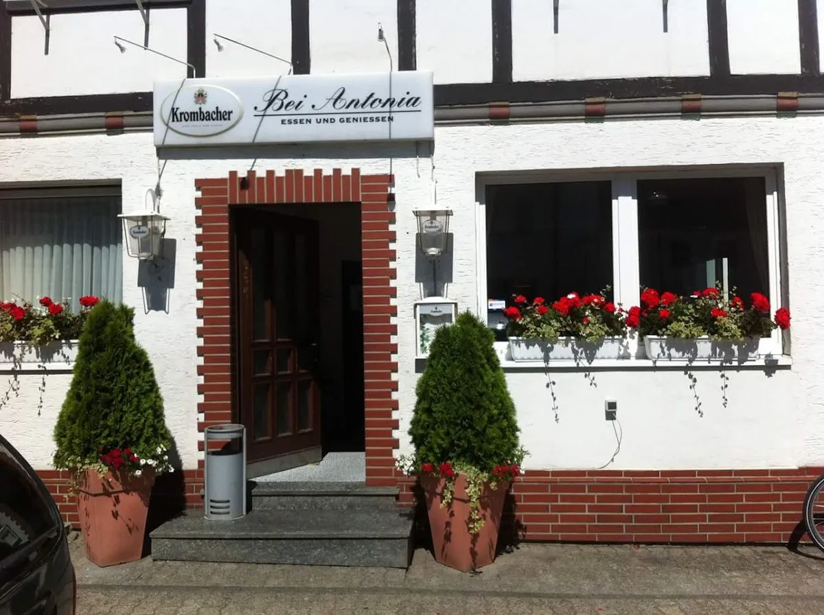 BookNoFees: Restaurant – Bei Antonia — Essen u. Genießen – Olsberg – La Antonia — Mâncare și plăcere, fotografie 1