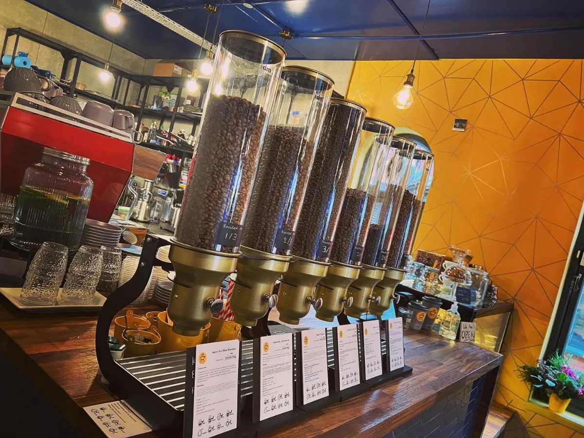 BookNoFees: Cafenea – Arise Coffee Roasters – London – Arise Coffee Roasters, fotografie 1