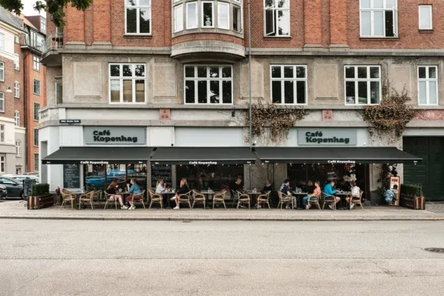 BookNoFees: Cafenea – Café kopenhag – Copenhagen – Café Copenhaga, fotografie 3