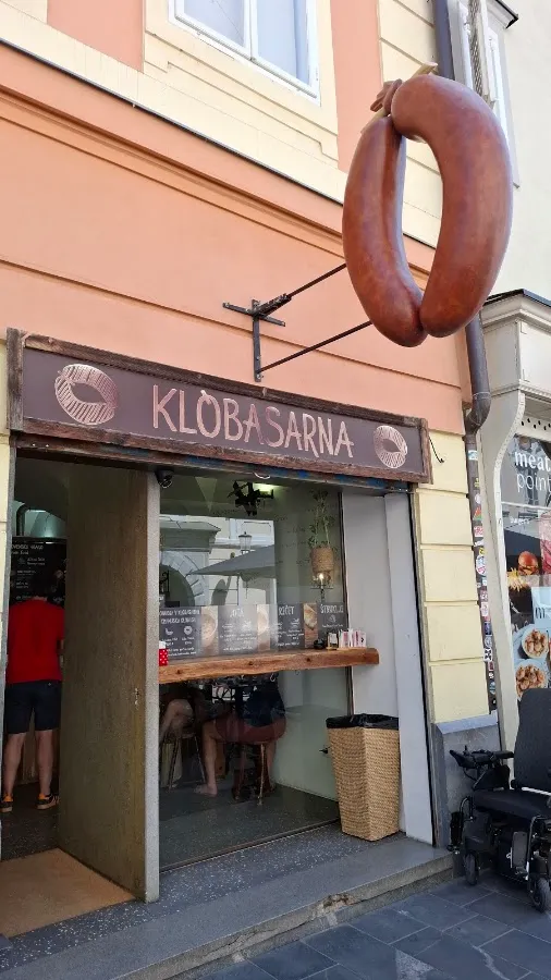 BookNoFees: Klobasarna, Ljubljana