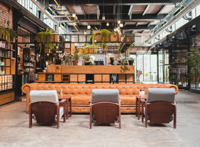 BookNoFees: Cafenea – Vnitroblock – Prague – Vnitroblock, fotografie 2