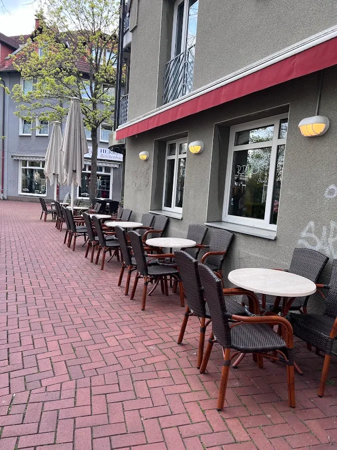 BookNoFees: Restaurant – Eiscafé Rialto – Fröndenberg – Cafeneaua Rialto, fotografie 1