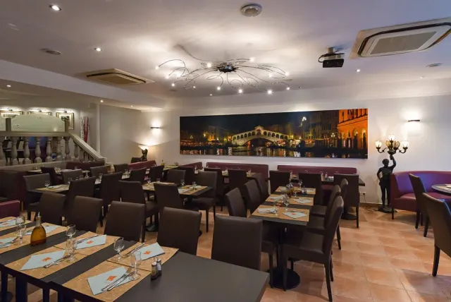 BookNoFees: Restaurant – Venezia – Paris – Veneția, fotografie 3