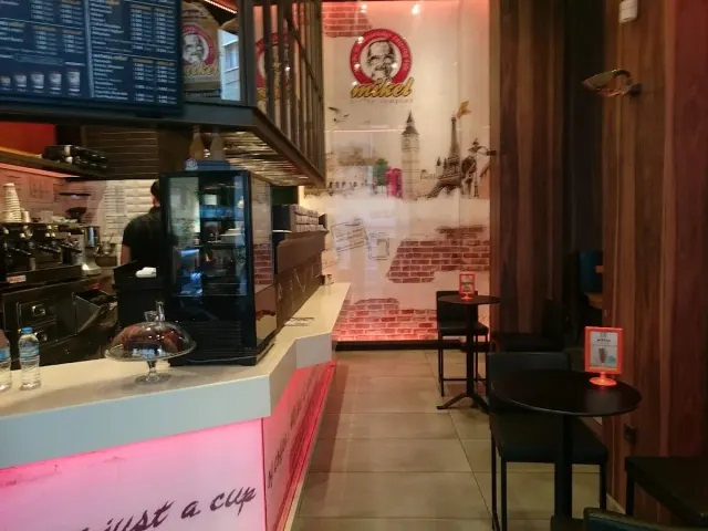 BookNoFees: Cafenea – Mikel – Athens – Mikel, fotografie 3