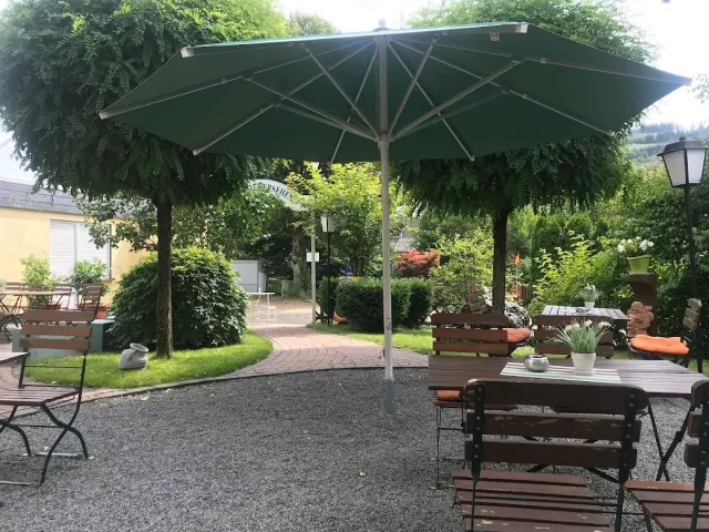 BookNoFees: Restaurant – Le Bistro – Finnentrop – Bistroul, fotografie 3