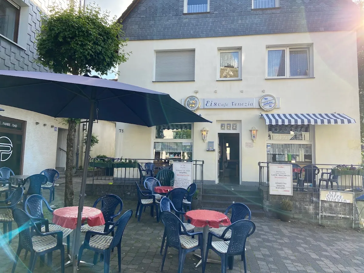 BookNoFees: Restaurant – Eiscafé Venezia – Breckerfeld – Eiscafé Venezia, fotografie 1