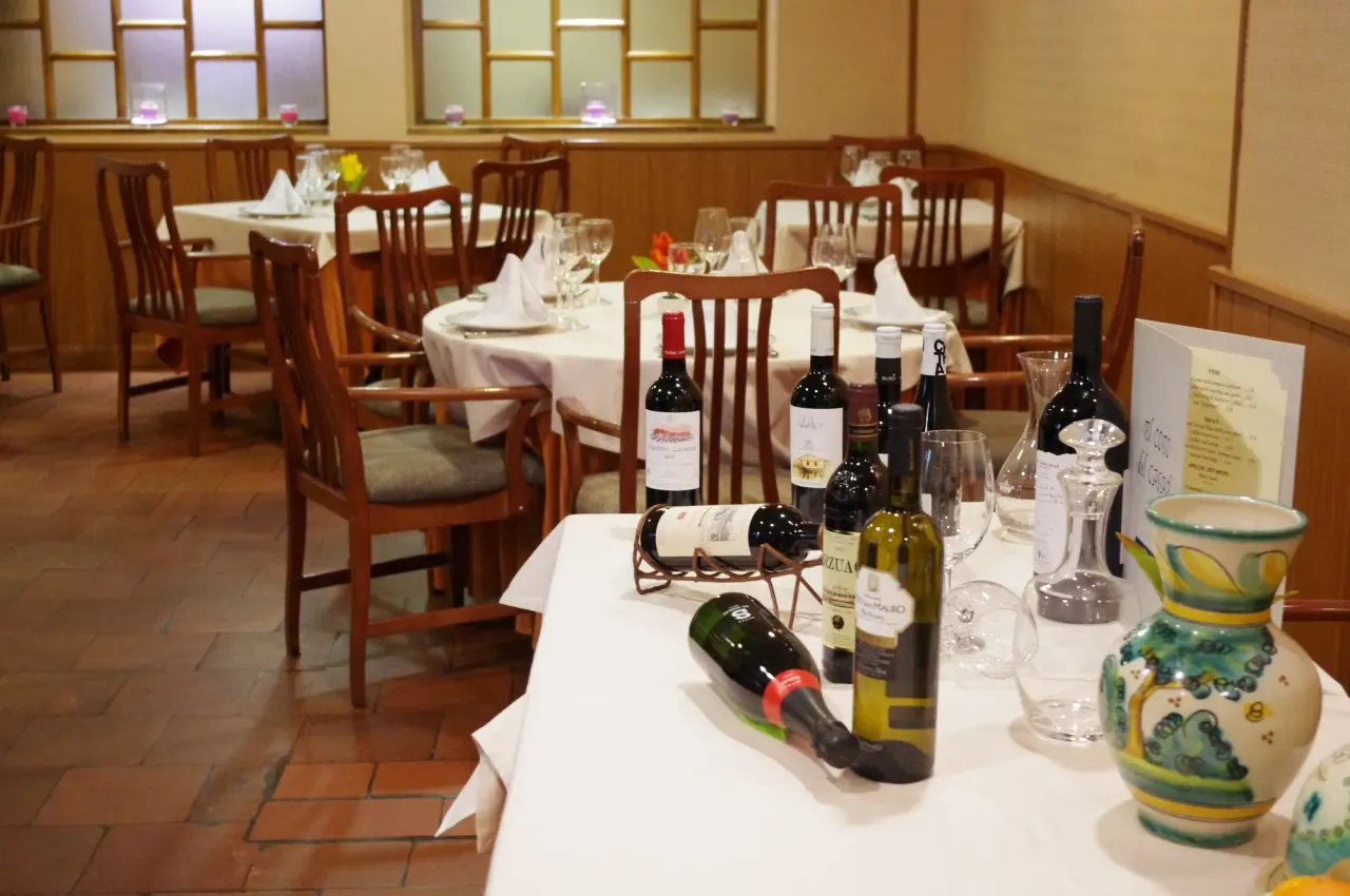 BookNoFees: Restaurant – El Coto del Casar – Madrid – Rezervația Casar, fotografie 1