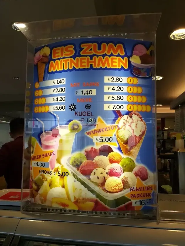 BookNoFees: Restaurant – Eiscafe Dolomiti – Erndtebrück – Eiscafe Dolomiti, fotografie 2
